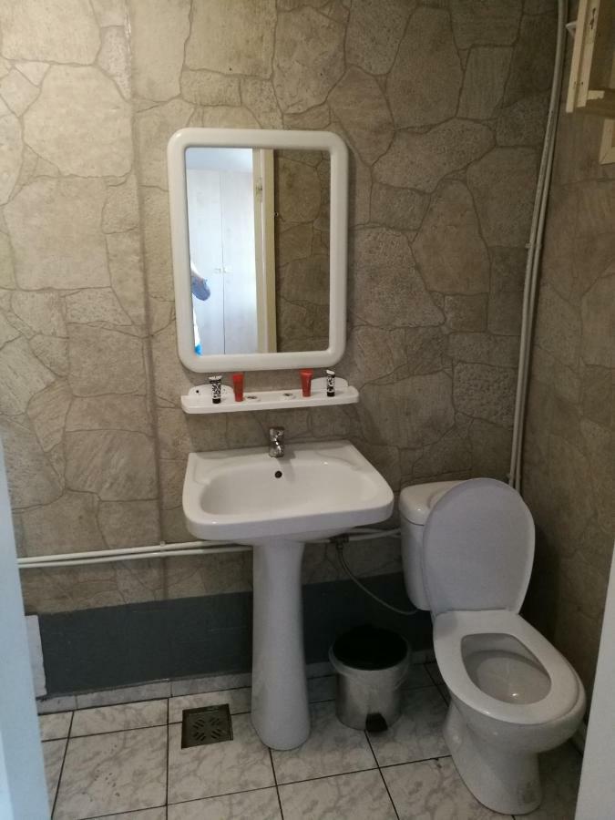 Hotel Dona ママイア エクステリア 写真